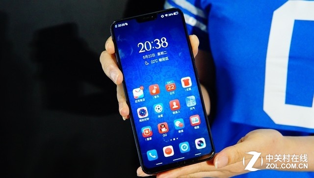 微浮雕+四维渐变 vivo X21世界杯版图赏